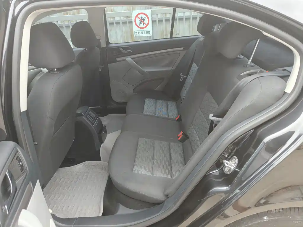 Skoda Octavia 2012 1.6L AT