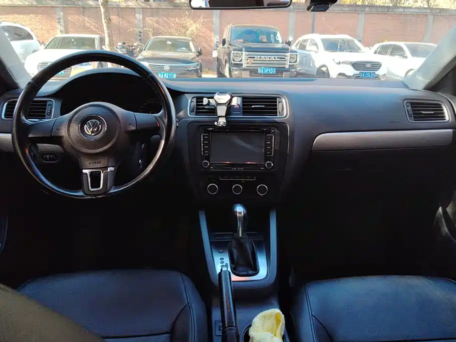 Volkswagen Sagitar — миниатюра 12