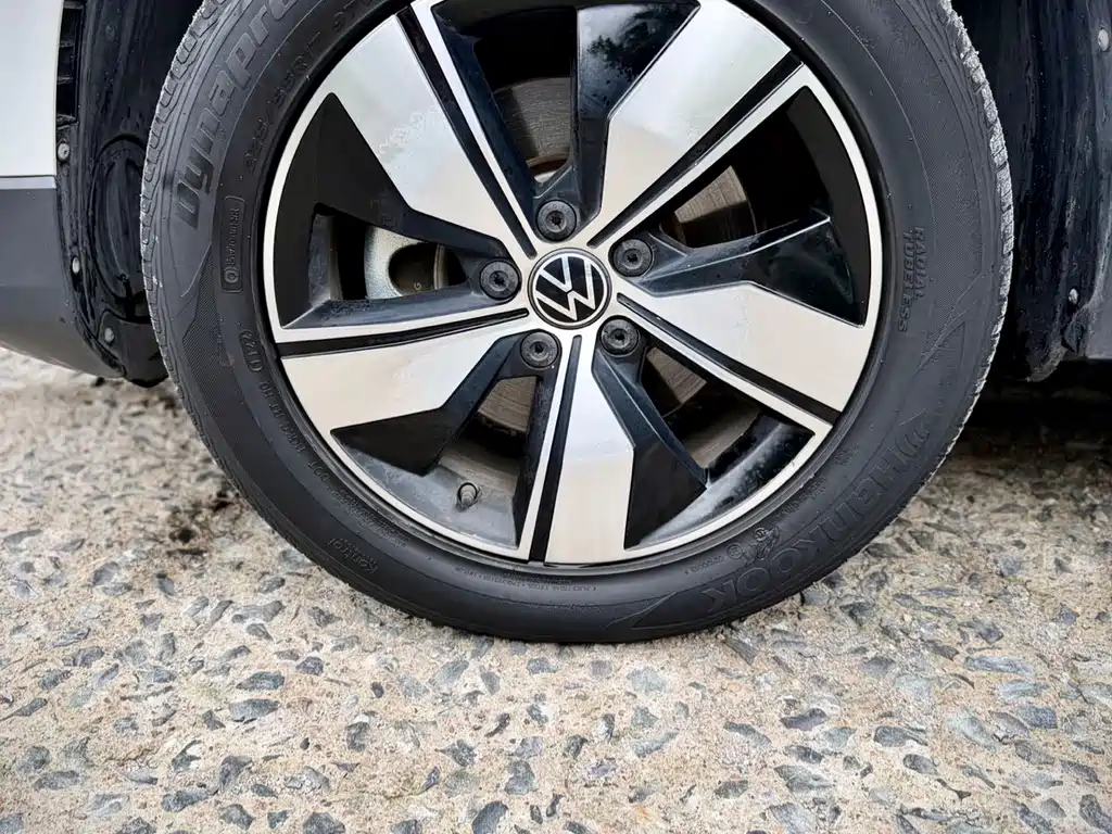 Volkswagen Tharu 2021 280TSI Luxury