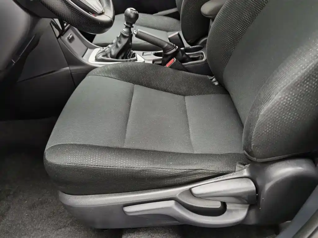 Toyota Corolla — миниатюра 20