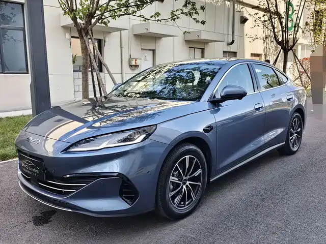 2025 BYD Seal
