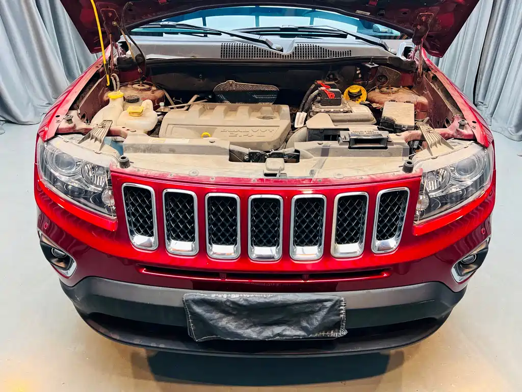 Jeep Compass (Import) — миниатюра 18