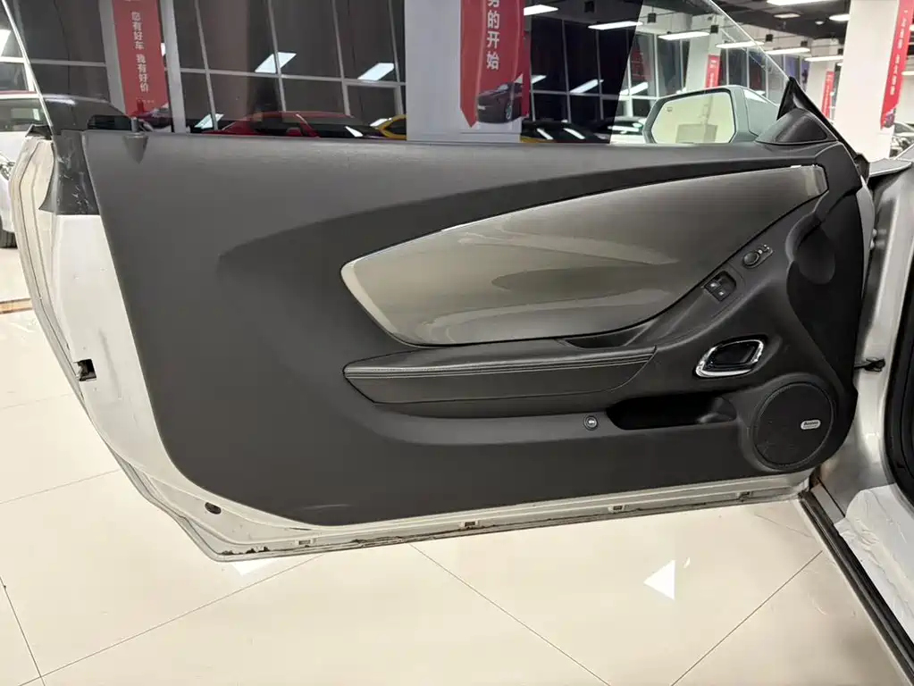 Chevrolet Camaro — миниатюра 29