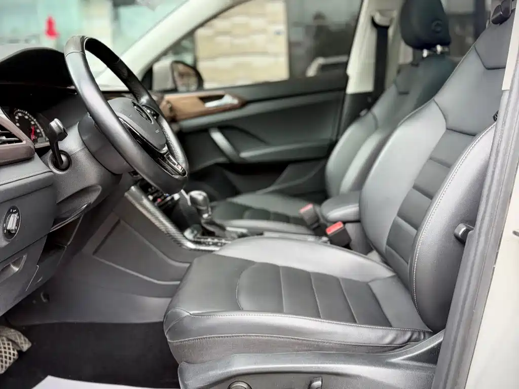 Volkswagen Tharu 2021 280TSI Luxury