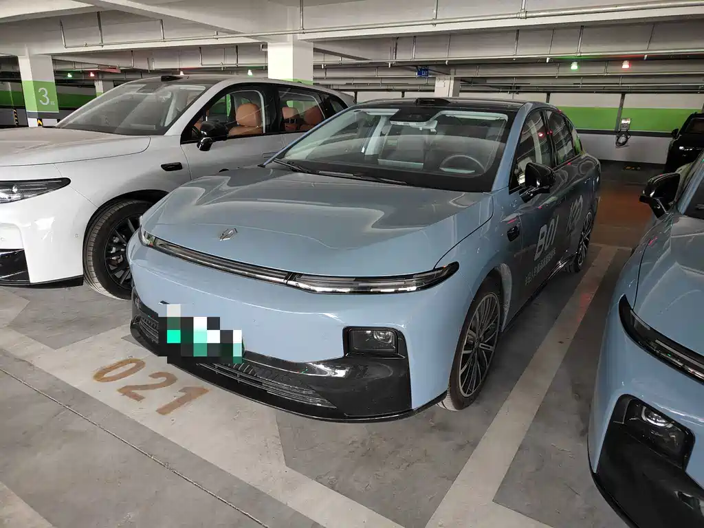 Leapmotor Ноль один.
