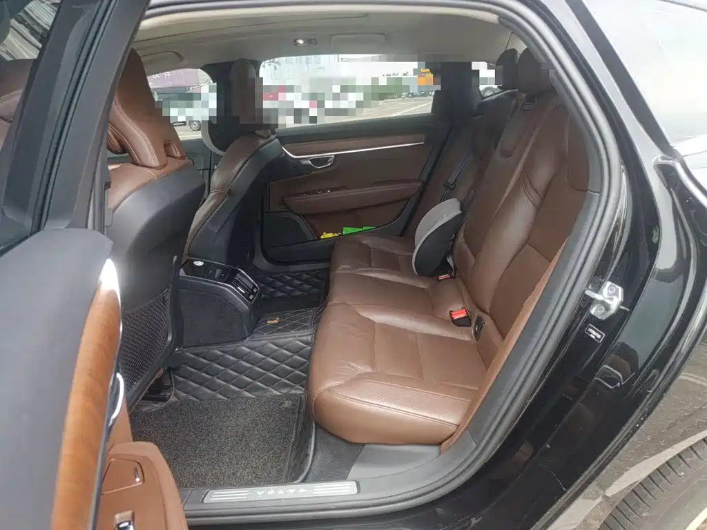 Volvo S90 — миниатюра 18