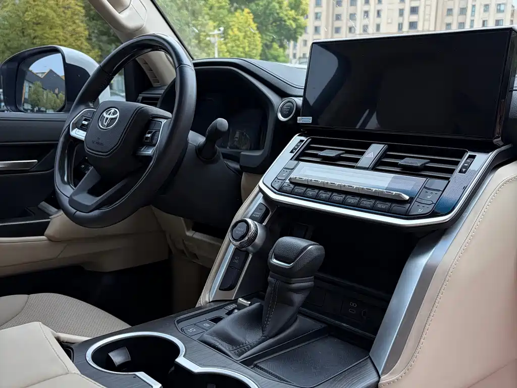 Toyota Land Cruiser — миниатюра 11
