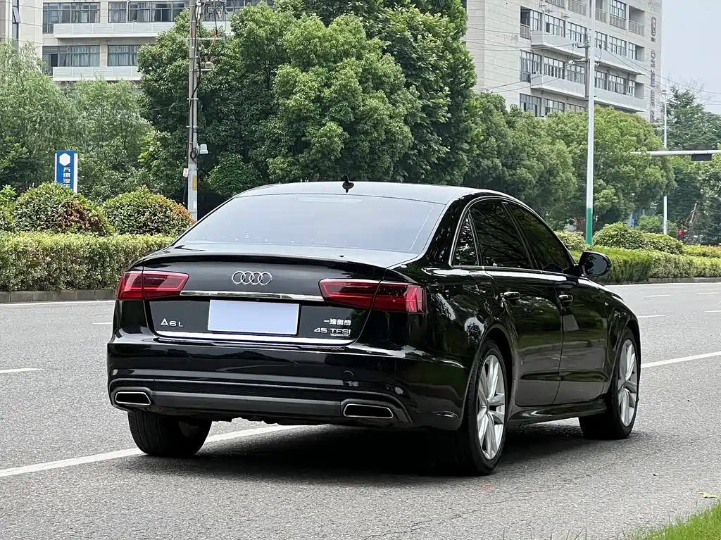Audi A6L 2018 30 45 TFSI quattro Sport