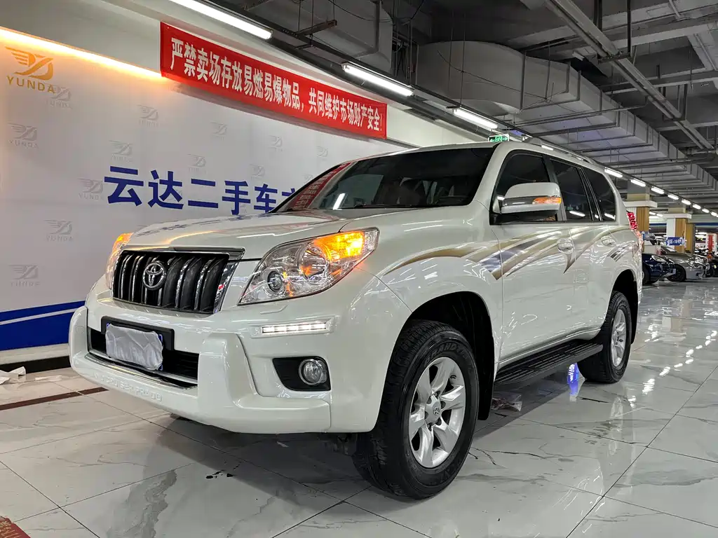 Toyota Land Cruiser Prado 2012 2.7L AT