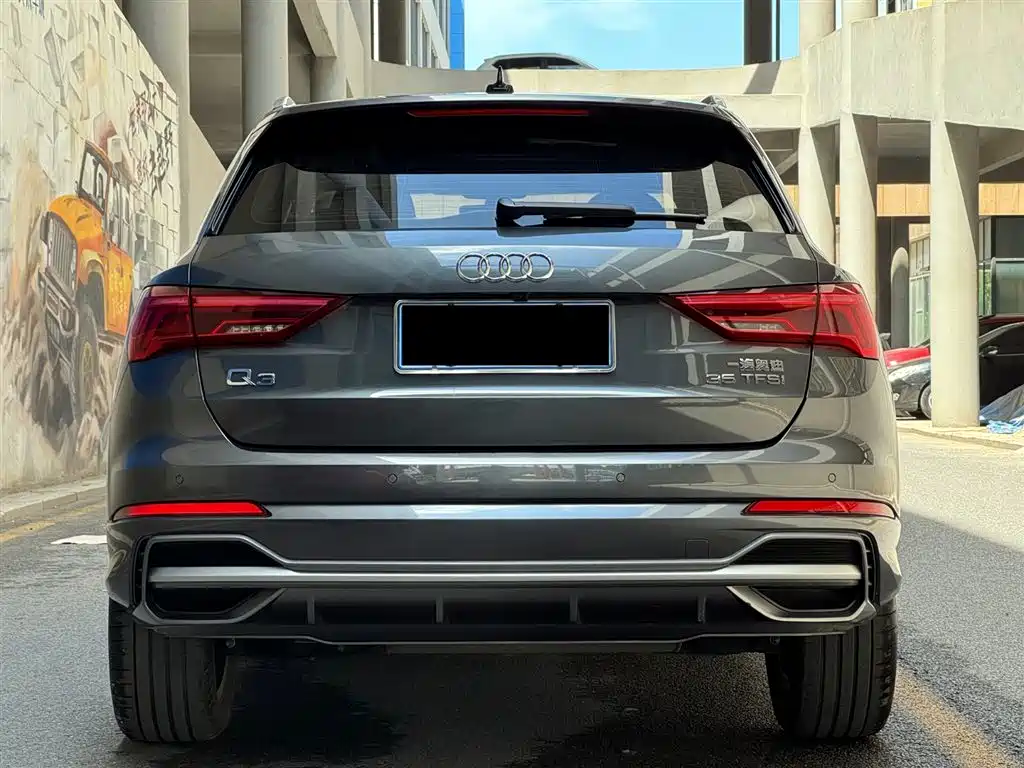 Audi Q3 2023 35 TFSI Fashion (1.5T)