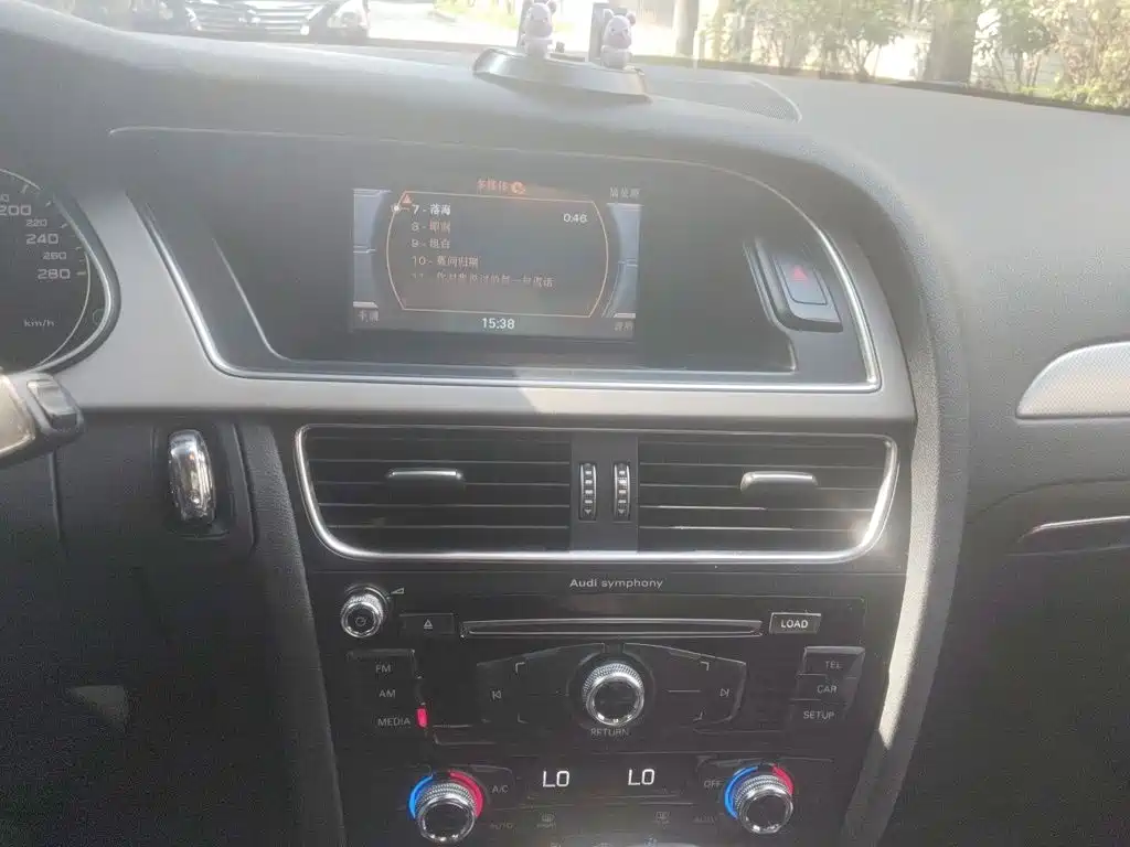 Audi A4L — миниатюра 6