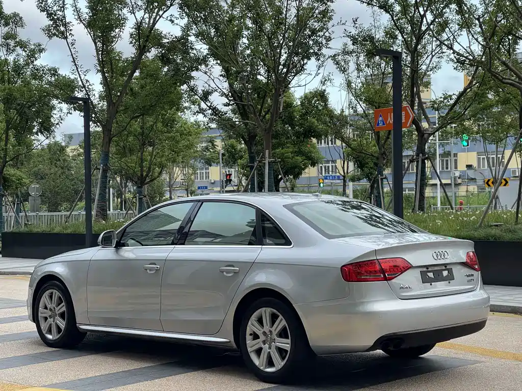 Audi A4L — миниатюра 5