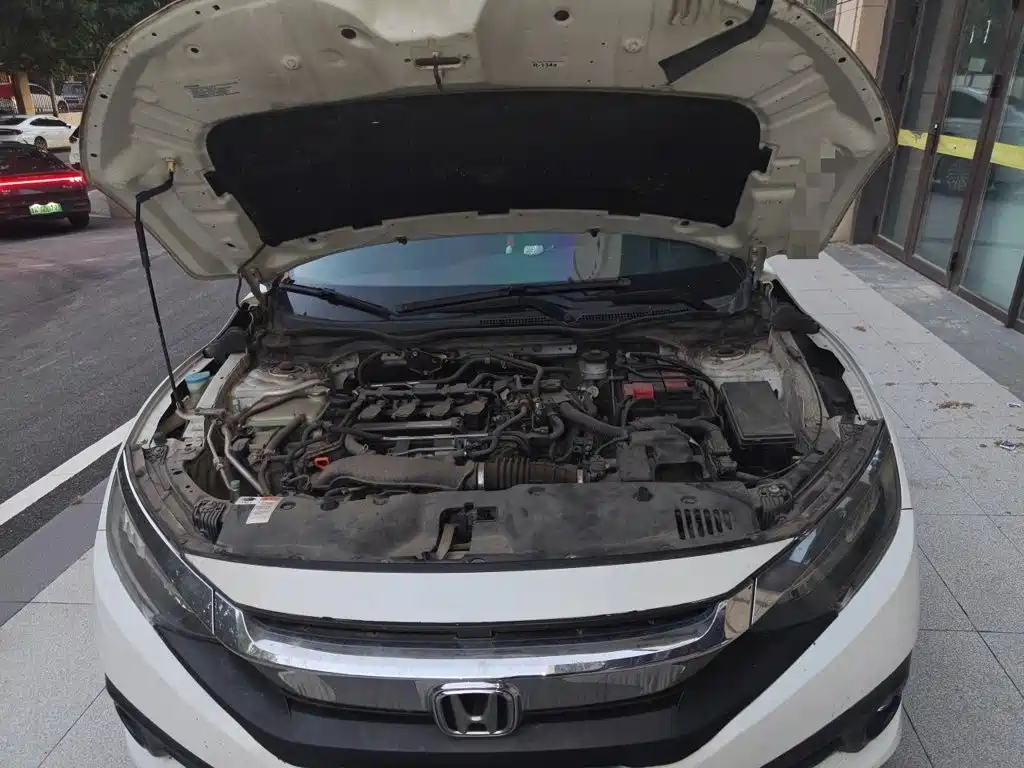 Honda Civic — миниатюра 16