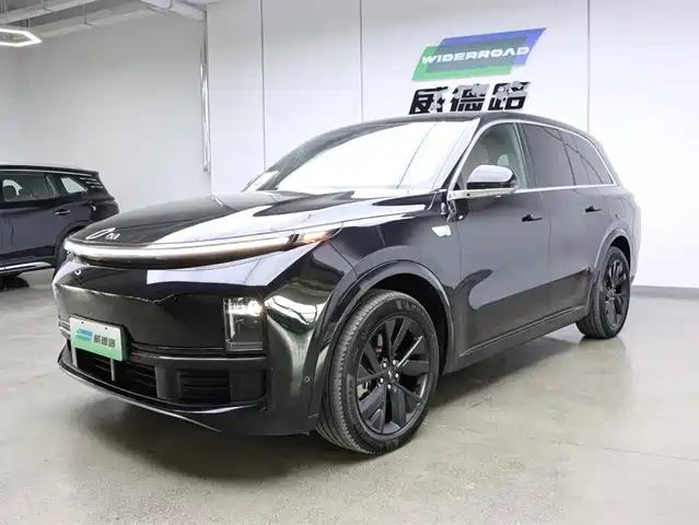 Li Auto L8