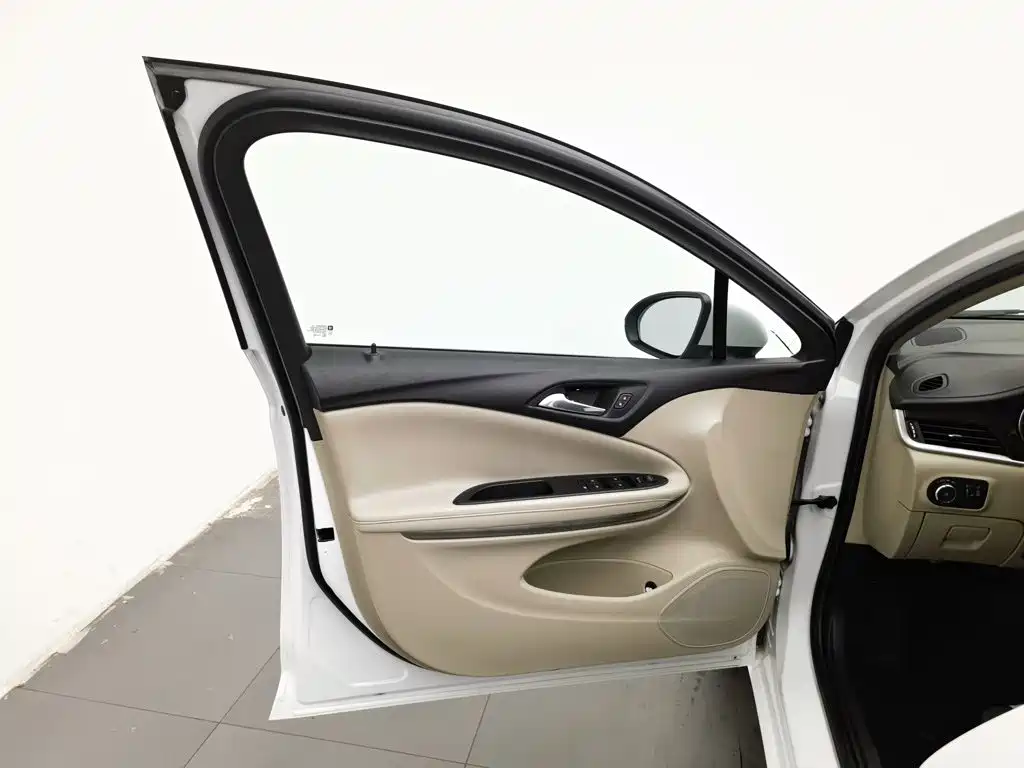 Buick Verano — миниатюра 8