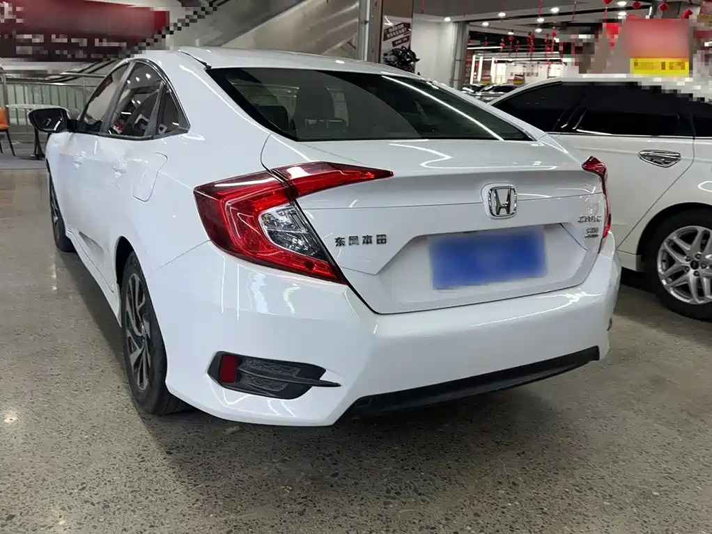 Honda Civic 2016 220TURBO CVT Luxury
