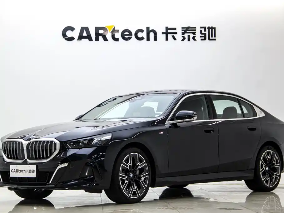 BMW 5 Series 2025