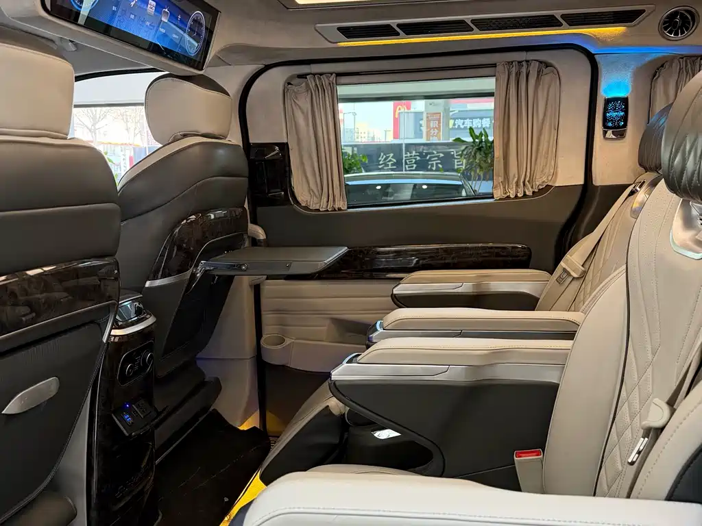 Ford Tourneo 2023 2.0T AT
