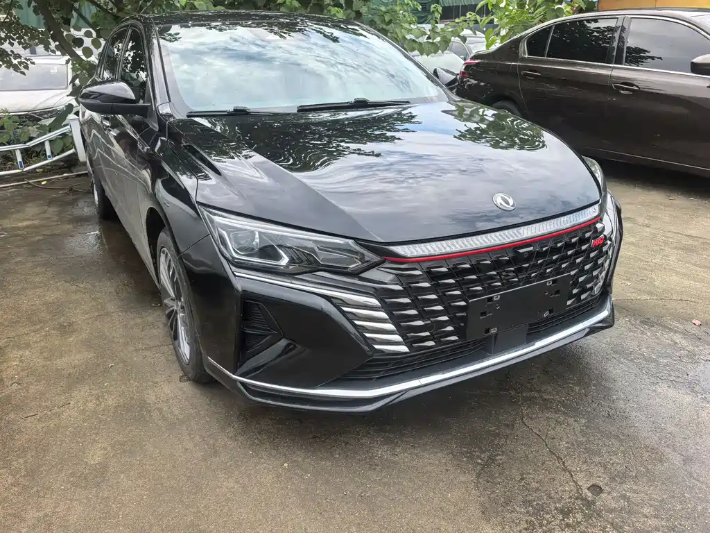 Dongfeng Aeolus Yixuan Max MAX 2021 1.5T