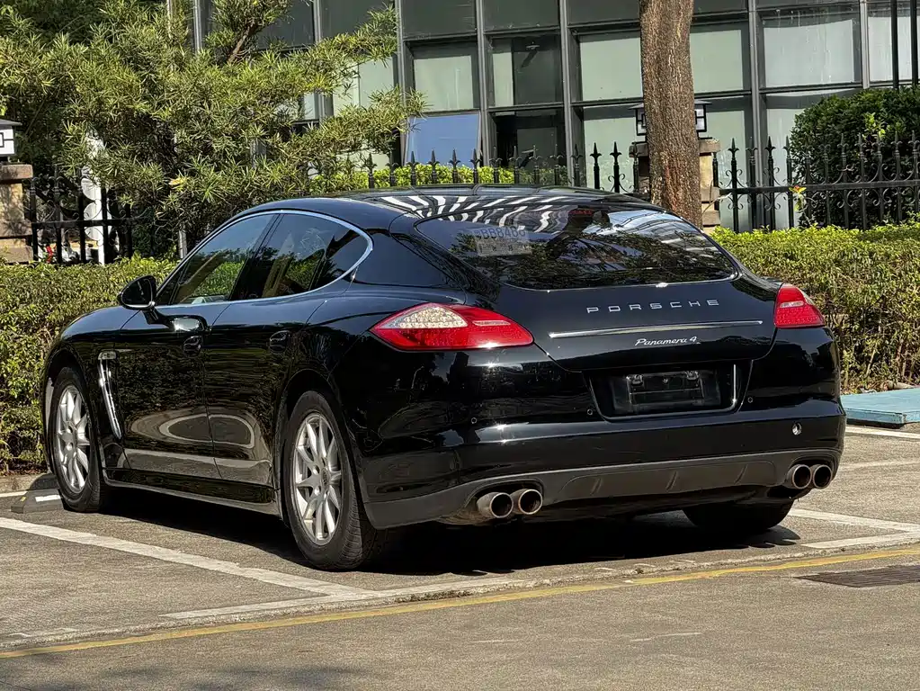 Porsche Panamera — миниатюра 9