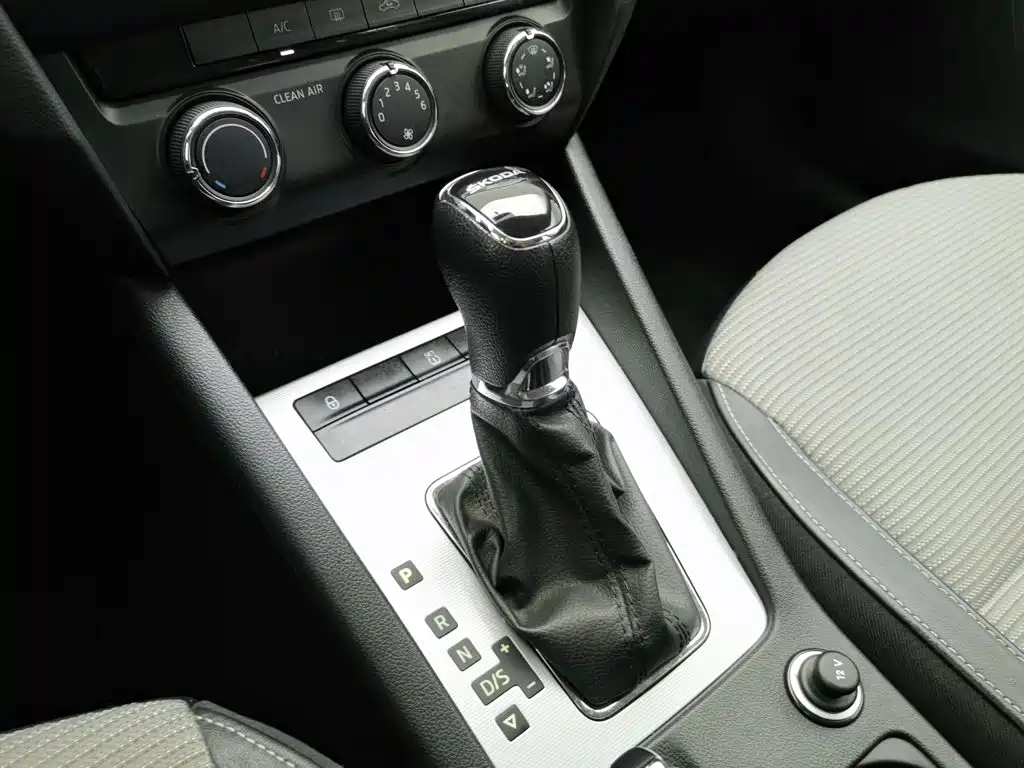 Skoda Octavia — миниатюра 13