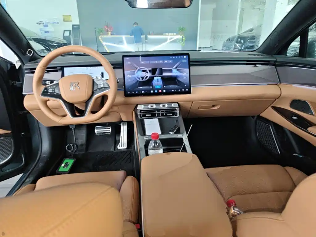 BYD Han L — миниатюра 10