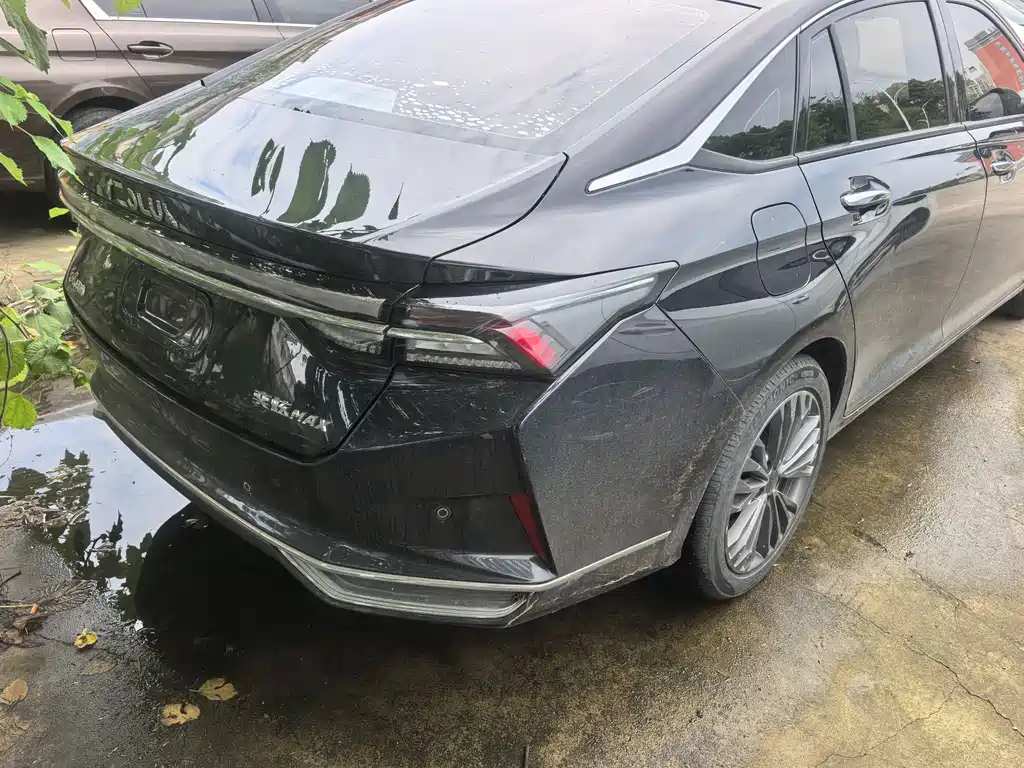 Dongfeng Aeolus Yixuan Max MAX 2021 1.5T