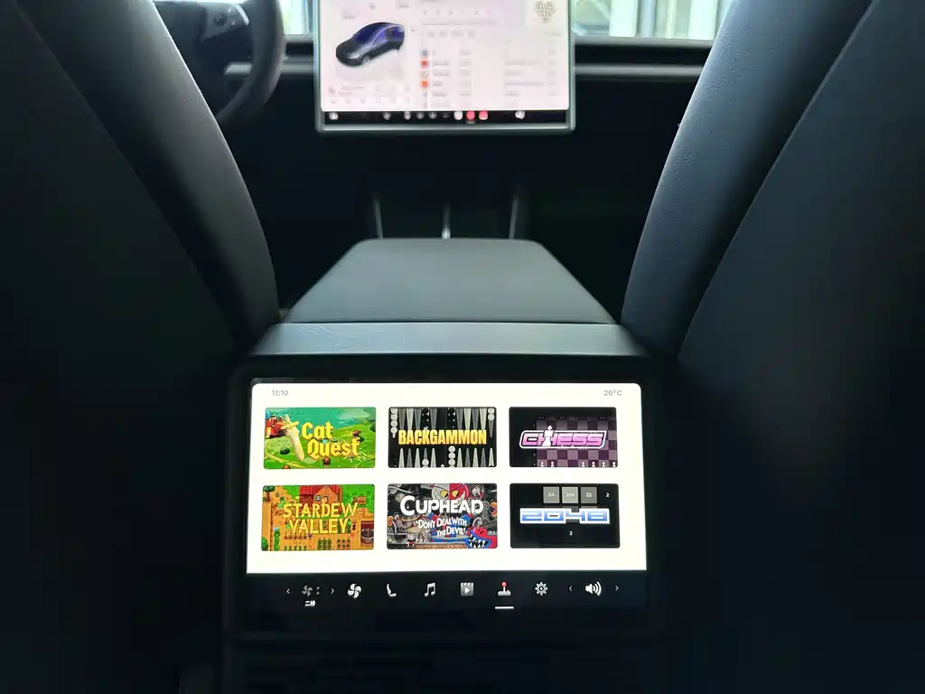Tesla Model Y L