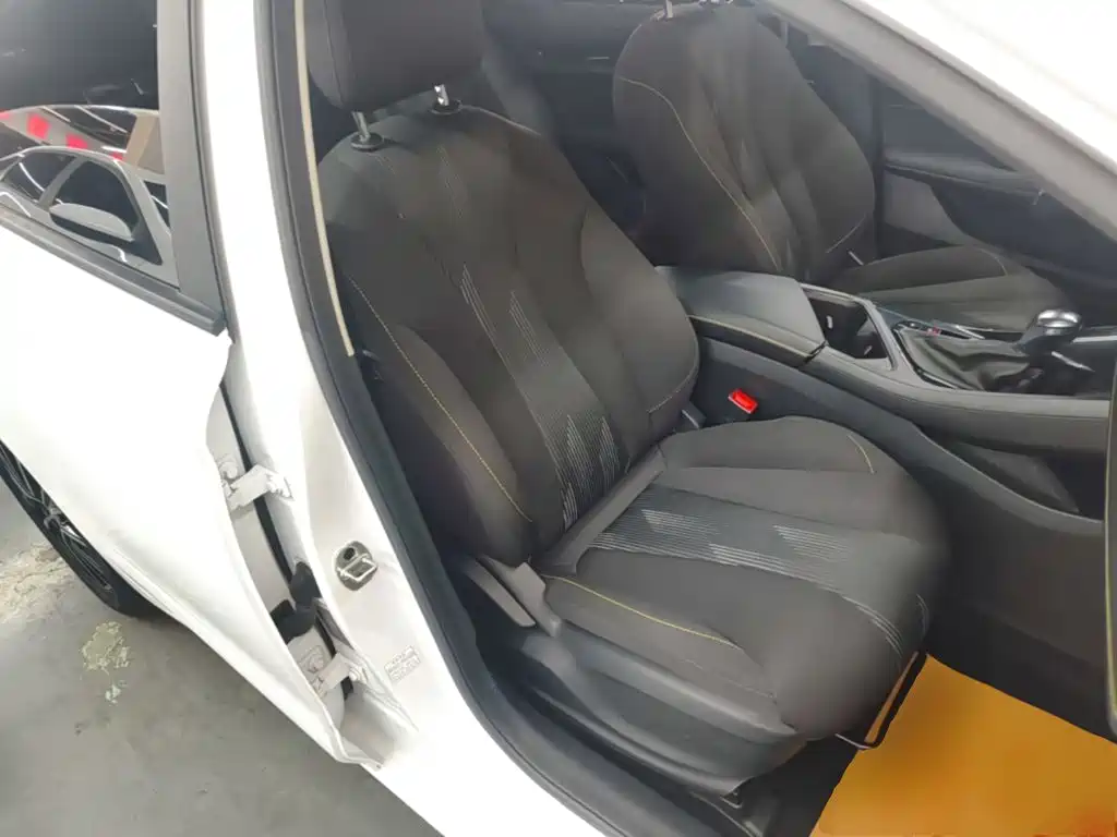 Roewe i5 — миниатюра 25