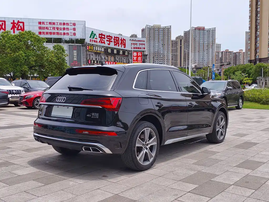 Audi Q5L 2021 45 TFSI Luxury