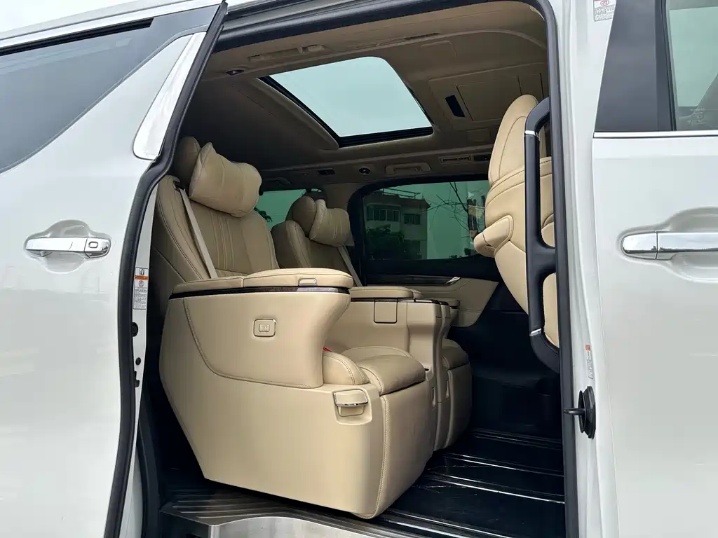Toyota Alphard — фотографии объявления, Фото 16