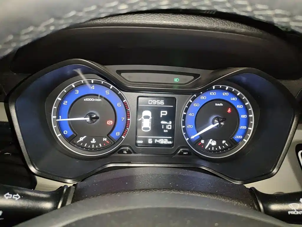Geely Vision X3 — миниатюра 7