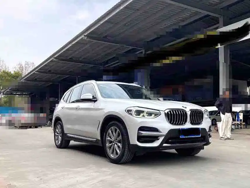 BMW X3 — миниатюра 8