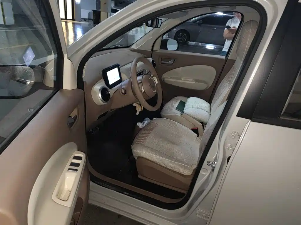 Wuling MINIEV — миниатюра 17