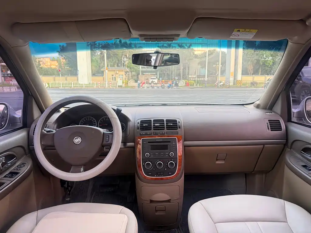 Buick GL8 2014 2.4L
