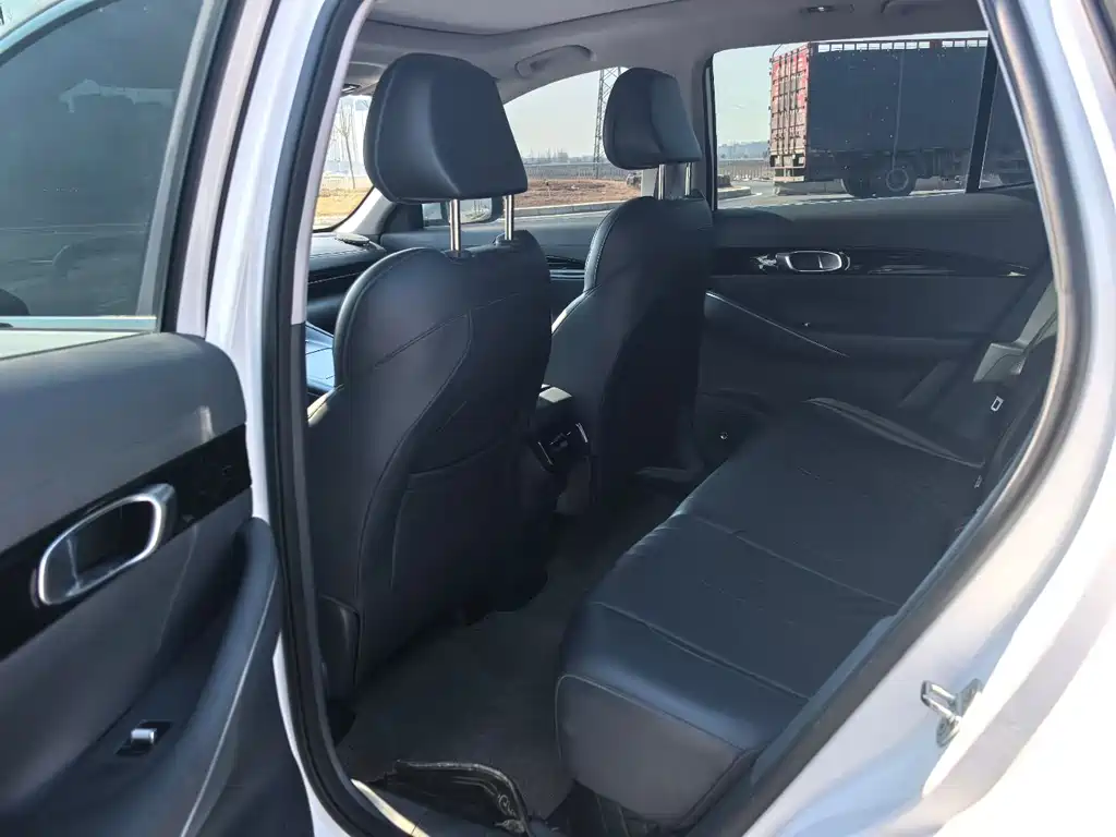 GEELY GALAXY GALAXY E5