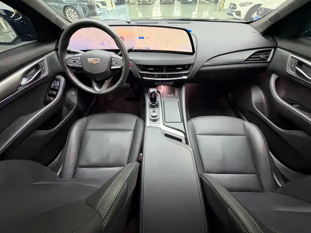 Cadillac CT5 — миниатюра 10