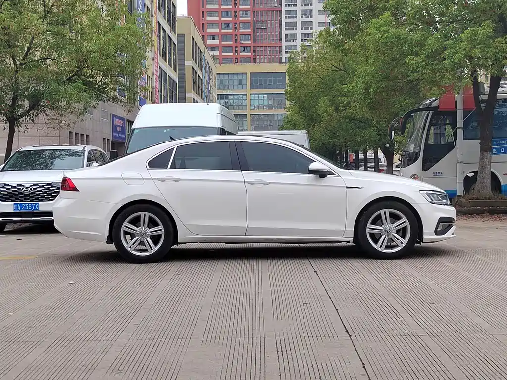Volkswagen Lamando — миниатюра 8