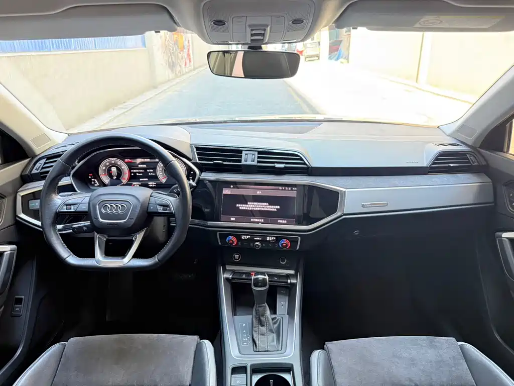 Audi Q3 — миниатюра 8