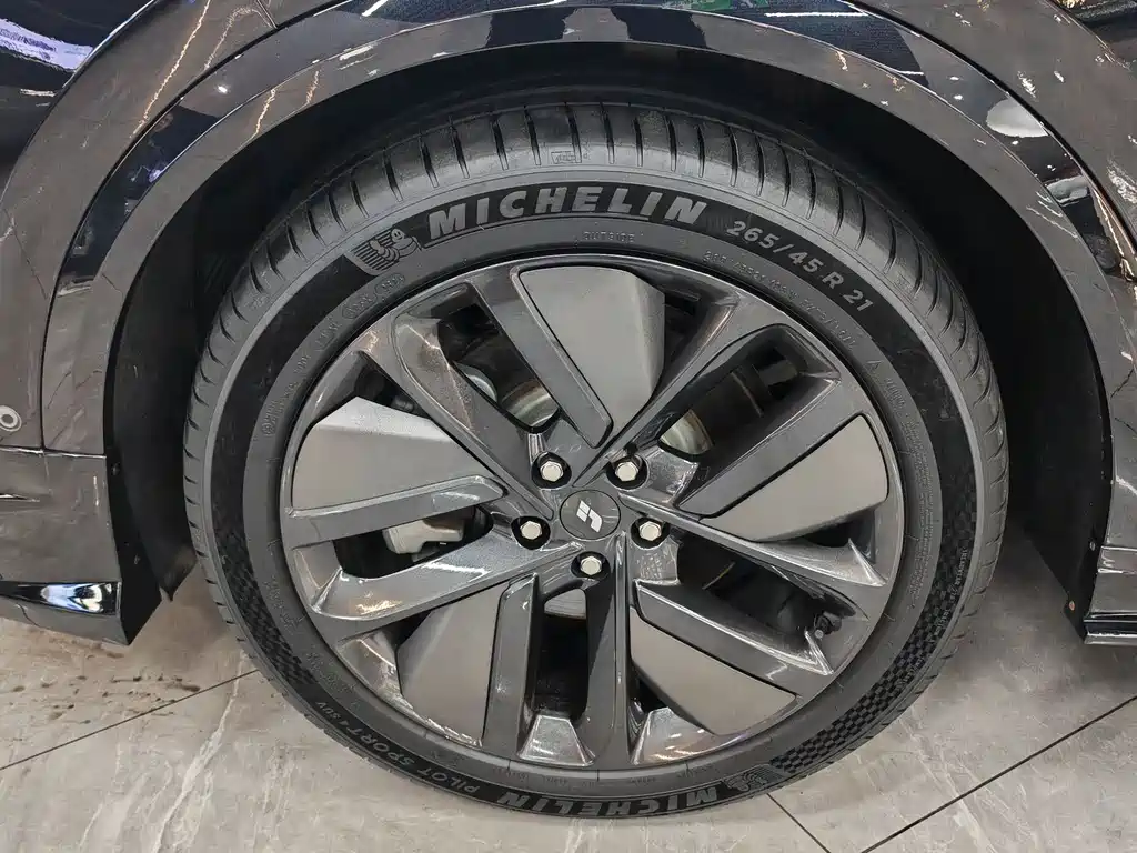 Li Auto L9 2024 Pro