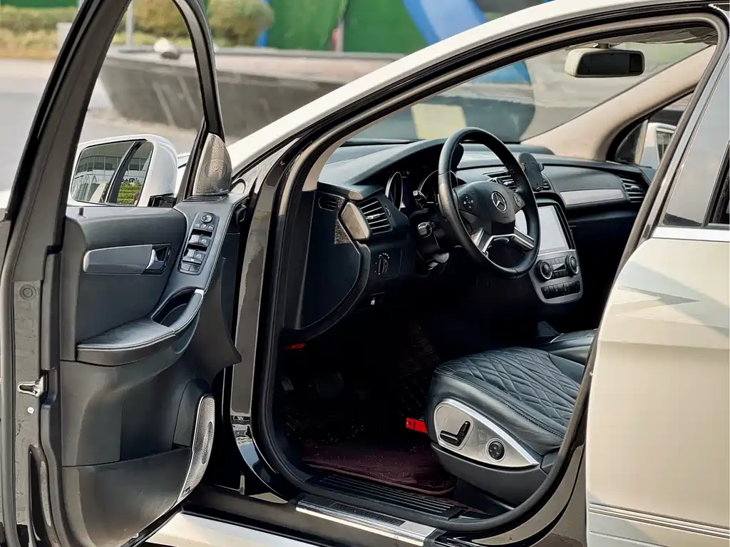 Mercedes-Benz R 2011 R 300 L