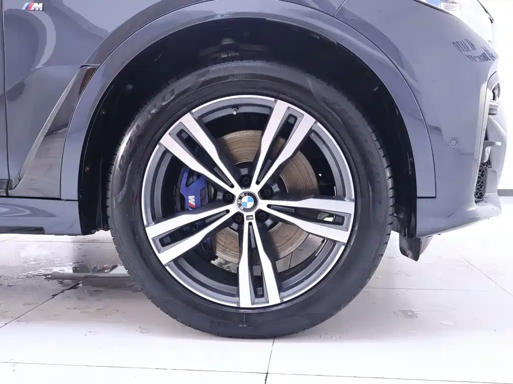 BMW X7 — миниатюра 6
