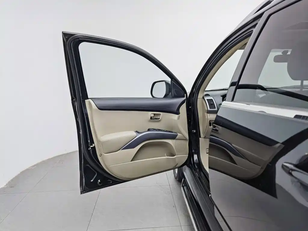 Mitsubishi Outlander (Import) — миниатюра 8
