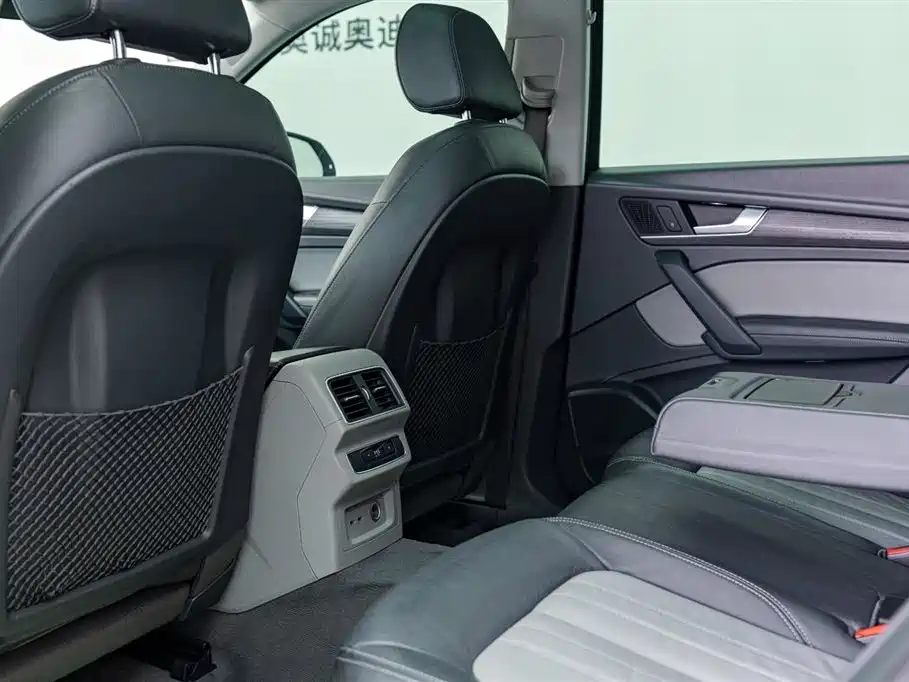 Audi Q5L 2018 45 TFSI Premium Fashion V
