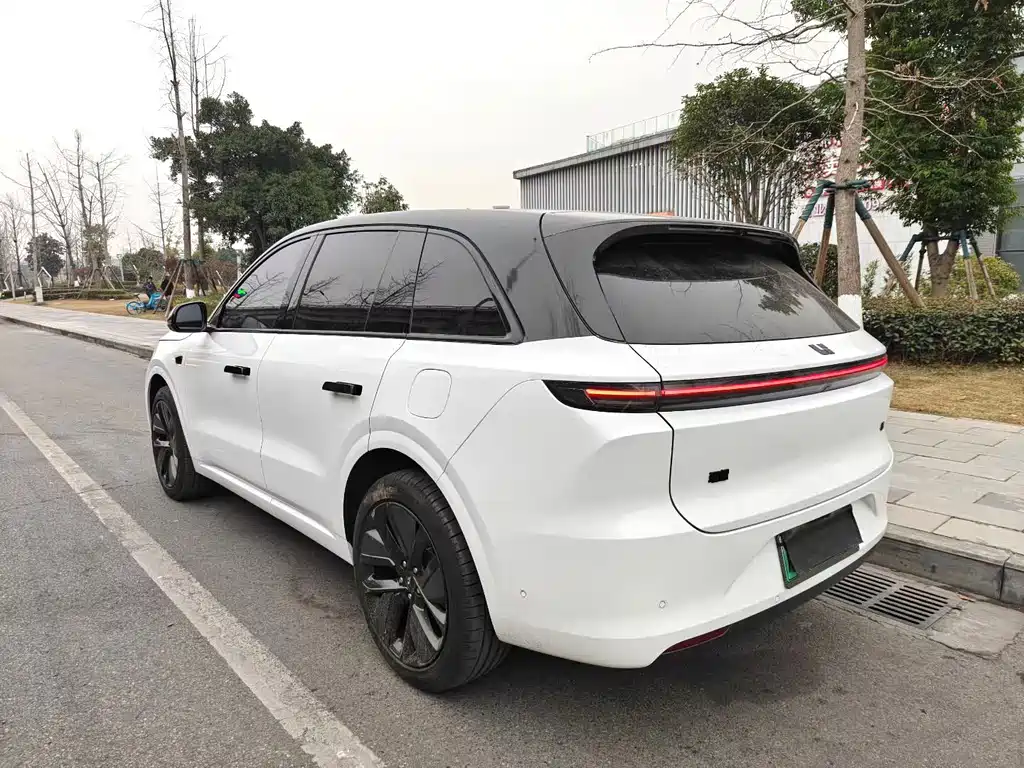 Li Auto IDEAL L6
