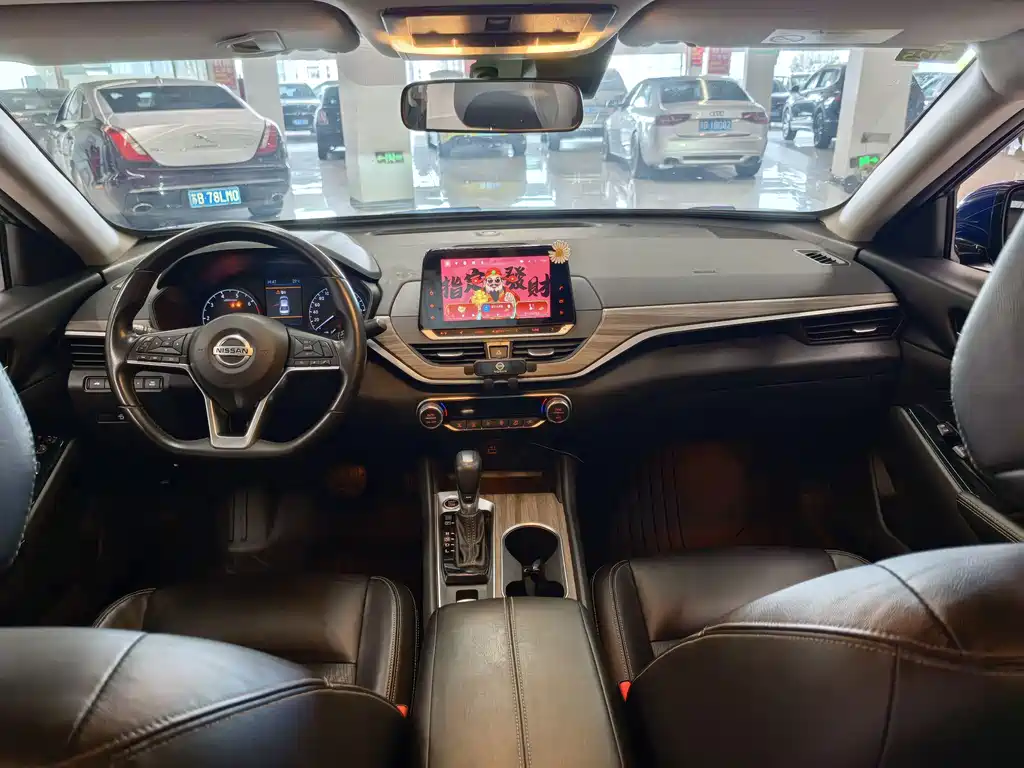 Nissan Teana — миниатюра 9