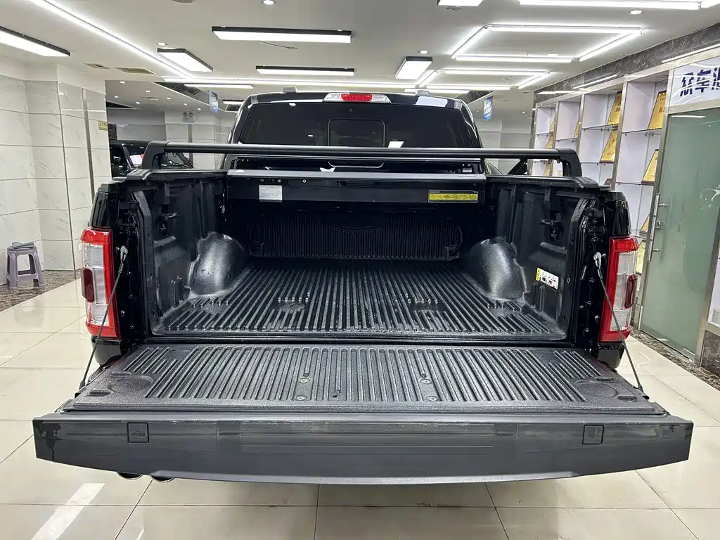 Ford F-150 Raptor — миниатюра 7