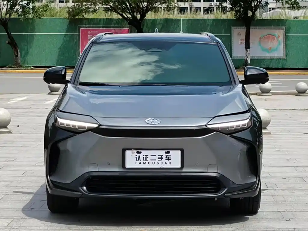 Toyota bZ4X — миниатюра 2