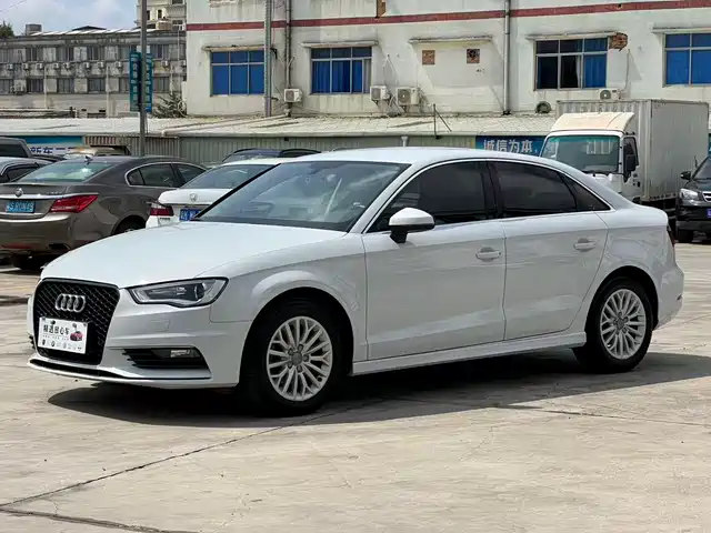 AUDI A3 2016