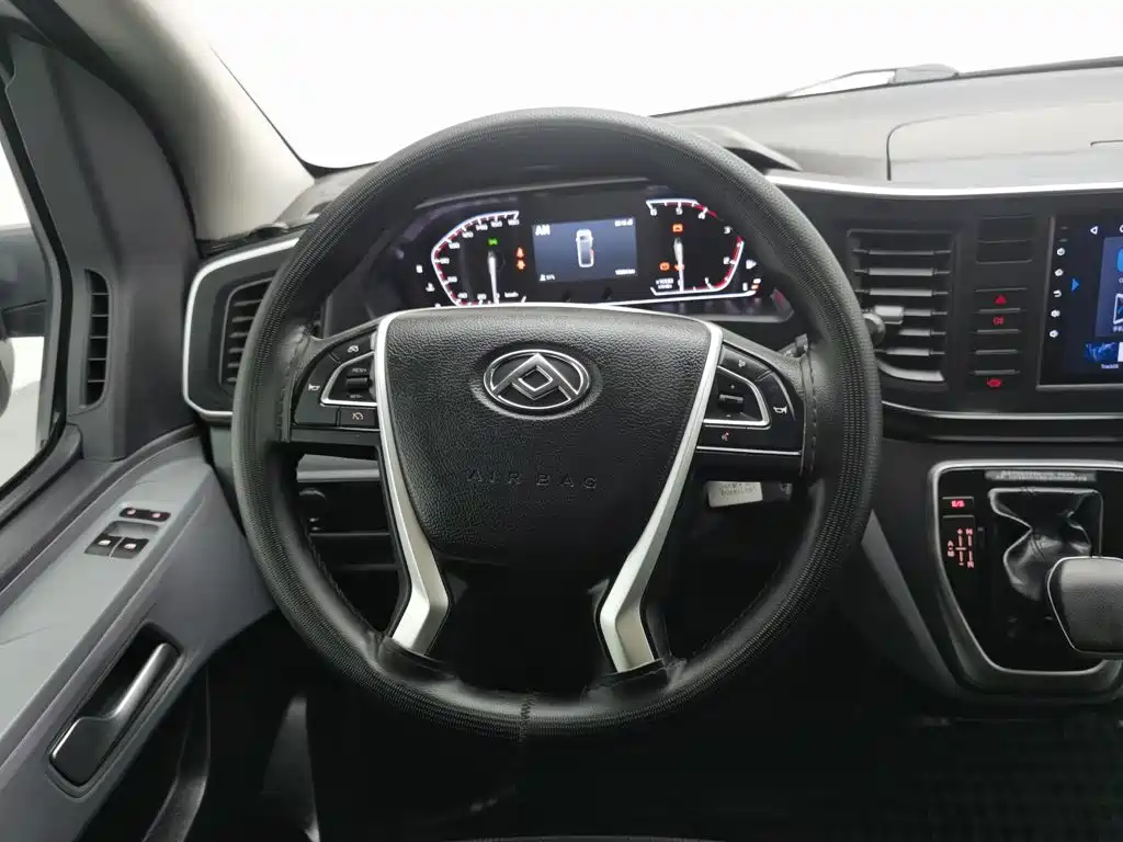 MAXUS V80 — миниатюра 11